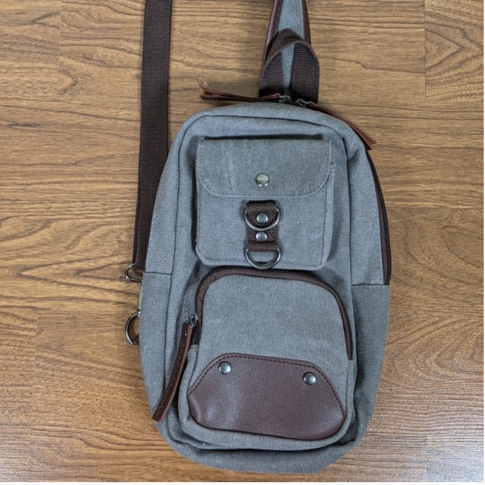 Greg Norman Crossbody